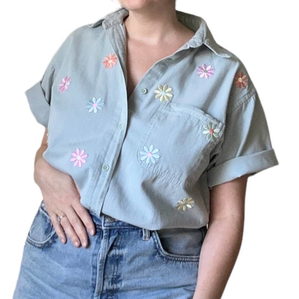 VTG Las Olas Daisy Flower Appliqué Mint Green Button-Down Top — Size S